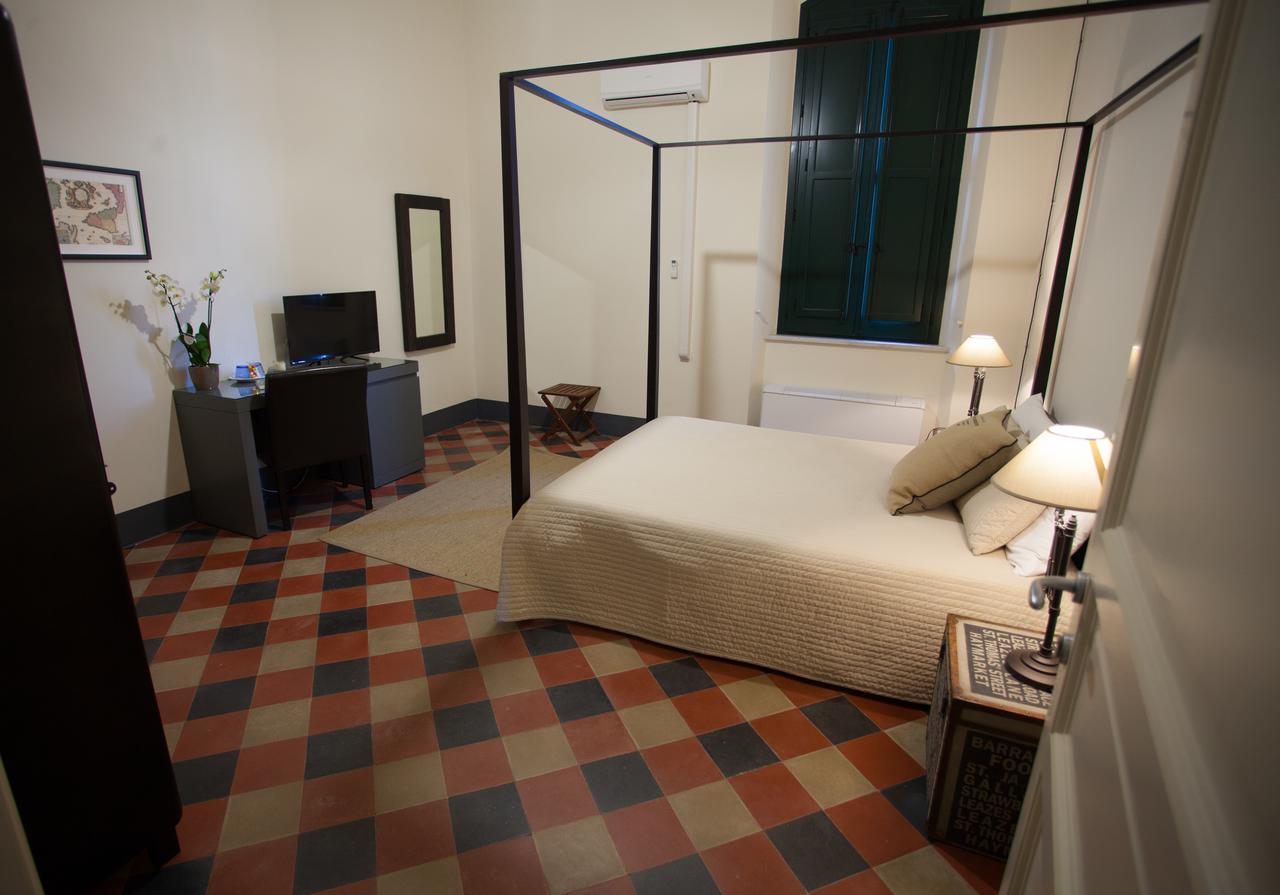 Le Stanze Del Capotreno Bed and Breakfast Bagheria Exteriör bild