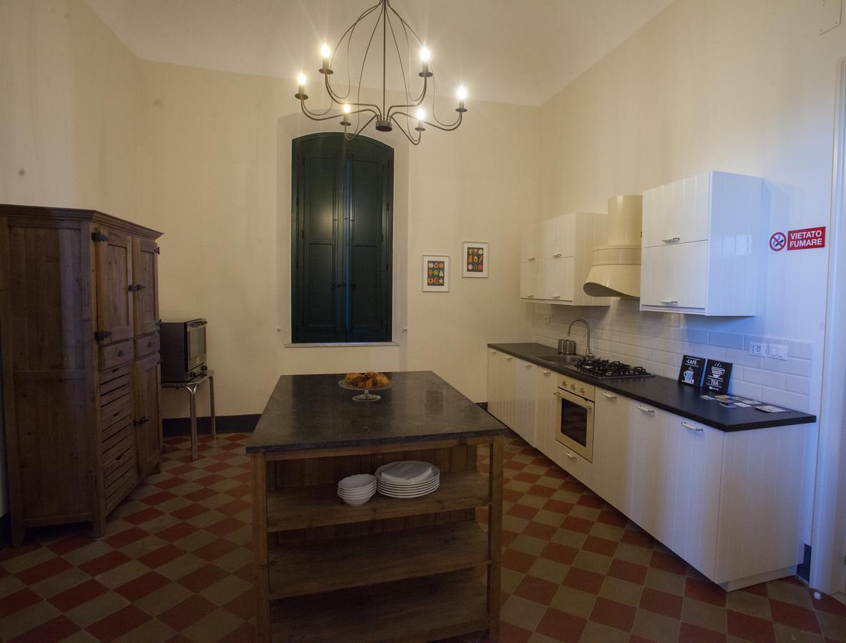 Le Stanze Del Capotreno Bed and Breakfast Bagheria Exteriör bild